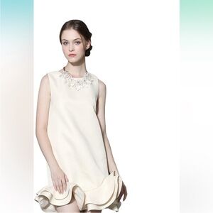 Elegant Light Beige Ivory Cream Peachy Sleeveless Dress with Ruffle Hem ~ small